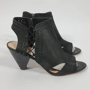 Vince Camuto  Black Leather Sandals  #136  Size 11M/43